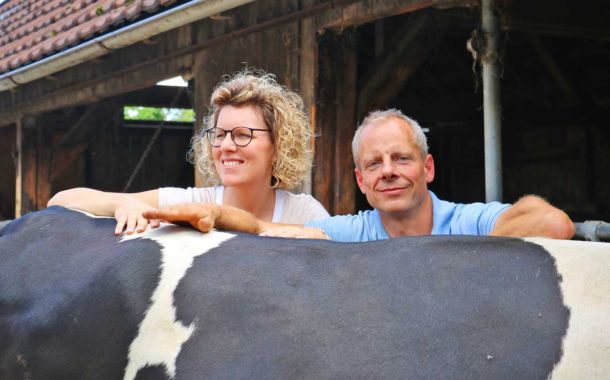 Susanne & Karl, der Umgang mit den Tieren ist sehr vertraut
